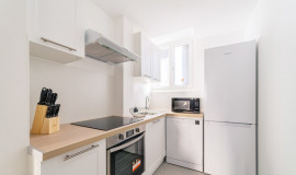 
                                                                                        Colocation
                                                                                         1 chambre disponible en colocation