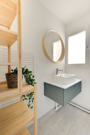 
                                                                                        Colocation
                                                                                         1 chambre disponible en colocation