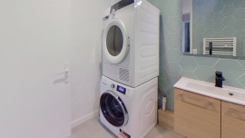 
                                                                                        Colocation
                                                                                         1 chambre disponible en colocation