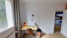 
                                                                                        Colocation
                                                                                         1 chambre disponible en colocation