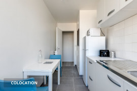 Colocation
1 chambre disponible en colocation