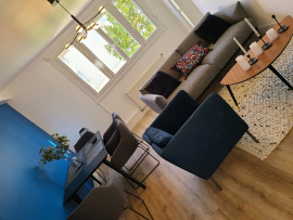 
                                                                                        Colocation
                                                                                         1 chambre disponible en colocation