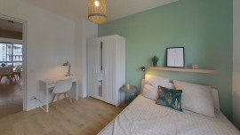 
                                                                                        Colocation
                                                                                         1 chambre disponible en colocation