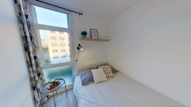 
                                                                                        Colocation
                                                                                         1 chambre disponible en colocation