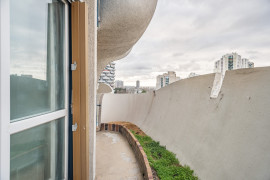 
                                                                                        Colocation
                                                                                         1 chambre disponible en colocation