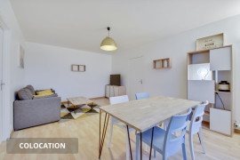 
                                                                                        Colocation
                                                                                         1 chambre disponible en colocation