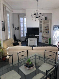 
                                                                                        Colocation
                                                                                         1 CHAMBRE LIBRE dans GRAND T4 en COLOC