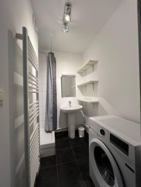
                                                                                        Location
                                                                                         1 pièce • 17,2m2 • Aix-En-Provence