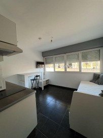 
                                                                                        Location
                                                                                         1 pièce • 17,2m2 • Aix-En-Provence