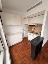 
                                                                                        Location
                                                                                         1 Pièce · 33 m² · Paris 75010