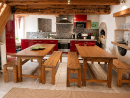 
                                                                                        Vente
                                                                                         🌿 105 m² DE CARACTÈRE DANS UNE ANCIENNE BATISSE
