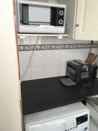 
                                                                                        Location
                                                                                         10ème studio meublé 20m2, calme, lave-linge