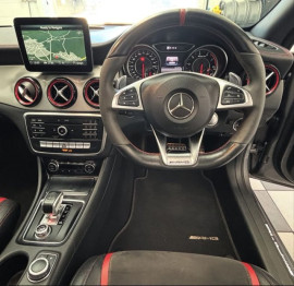 
                                                                                        Voiture
                                                                                         2.0 CLA45 AMG Coupe 4dr Petrol SpdS DCT 4MATIC Euro 6 (s/s) (381 ps)