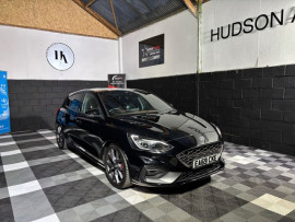 
                                                                                        Voiture
                                                                                         2.3T EcoBoost ST Hatchback 5dr Petrol Manual Euro 6 (s/s) (280 ps)