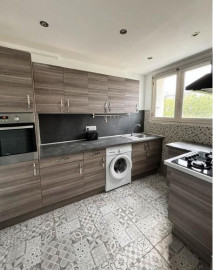 
                                                                                        Colocation
                                                                                         2 belles chambres dans coloc 65m² cosy et rénovée