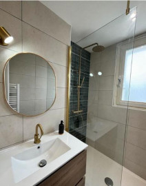 
                                                                                        Colocation
                                                                                         2 belles chambres dans coloc 65m² cosy et rénovée