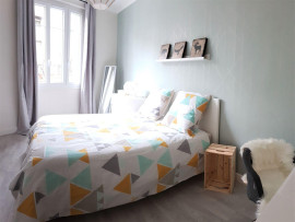 
                                                                                        Colocation
                                                                                         2 chambres - Coloc grand luxe - Douche privative