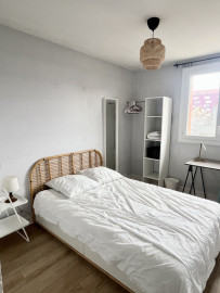 
                                                                                        Colocation
                                                                                         1 chambre colocation en centre ville Rennes