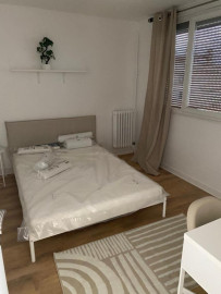 
                                                                                        Colocation
                                                                                         2 chambres disponibles en colocation