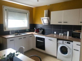 
                                                                                        Colocation
                                                                                         2 chambres dispos dans grande colocation étudiants