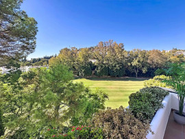 
                                                                                        Vente
                                                                                         2 chambres sur le Golf de la Quinta