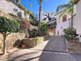 
                                                                                        Vente
                                                                                         2 chambres sur le Golf de la Quinta