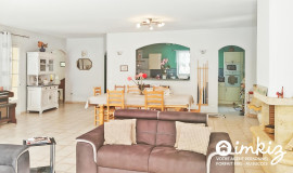 
                                                                                        Vente
                                                                                         2 Maisons de plain pied de 9 et  4 pièces piscine