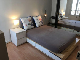 
                                                                                        Location
                                                                                         2 Pièce 32m2, Motte-Piquet, calme, lumineux, derni