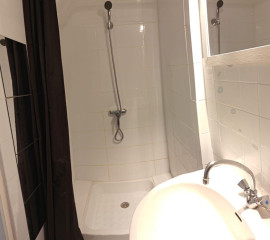 
                                                                                        Location
                                                                                         2 Pièces 455· 23 m2 Pièces, 23 m² La Roche sur-Yon