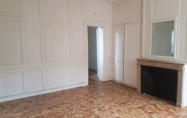 
                                                                                        Location
                                                                                         2 pièces à louer à Paris 17ème métro Brochant