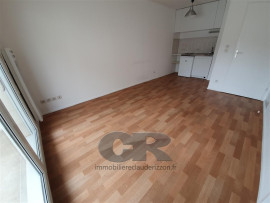 
                                                                                        Location
                                                                                         2 PIECES A LOUER AVEC PARKING