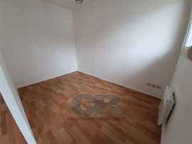 
                                                                                        Location
                                                                                         2 PIECES A LOUER AVEC PARKING