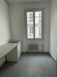 
                                                                                        Location
                                                                                         2 pièces à louer Paris 10ème