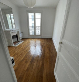 
                                                                                        Location
                                                                                         2 pièces à louer Paris Porte de la Chapelle
