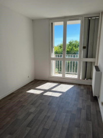 
                                                                                        Location
                                                                                         2 pièces à Orléans