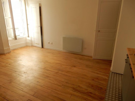 
                                                                                        Location
                                                                                         2 pièces à Paris 4ème