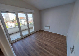 
                                                                                        Location
                                                                                         2 pièces avec terrasse et parking à Nanterre