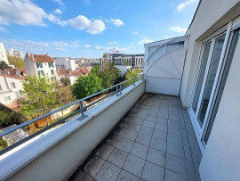 
                                                                                        Location
                                                                                         2 pièces avec terrasse et parking à Nanterre