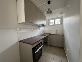 
                                                                                        Location
                                                                                         2 pièces bien agencé  Paris 18