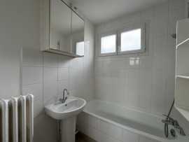 
                                                                                        Location
                                                                                         2 pièces bien agencé  Paris 18