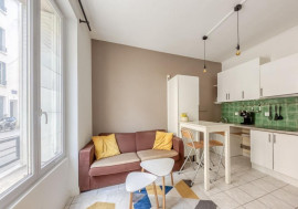 
                                                                                        Location
                                                                                         2 pièces de charme coeur du 11ème arrondissement