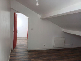 
                                                                                        Location
                                                                                         2 pièces duplex 34 m2