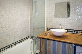 
                                                                                        Location
                                                                                         2 pièces Haussmanien lunimeux