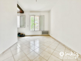 Vente
2 pièces, lumineux, centre ville et proche gare