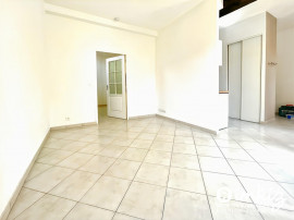 Vente
2 pièces, lumineux, centre ville et proche gare