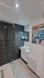 
                                                                                        Location
                                                                                         2 Pièces Meublé · 50 m²2  · Saint-Raphaël