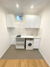 
                                                                                        Location
                                                                                         2 pièces non-meublé à Levallois