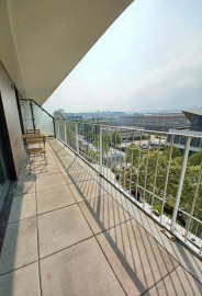 
                                                                                        Location
                                                                                         2 pièces Paris 19 meublé – parking en option