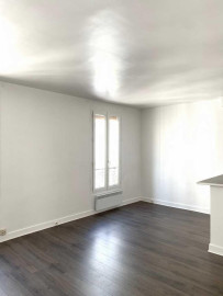 
                                                                                        Location
                                                                                         2 pièces Paris XV