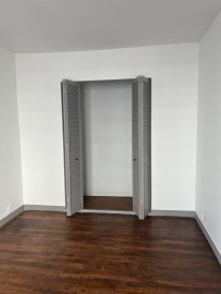 
                                                                                        Location
                                                                                         2 pièces REFAIT A NEUF métro PORTE DE VANVES